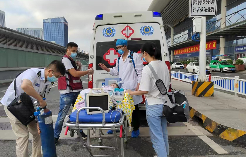 京山市救护车出租公司